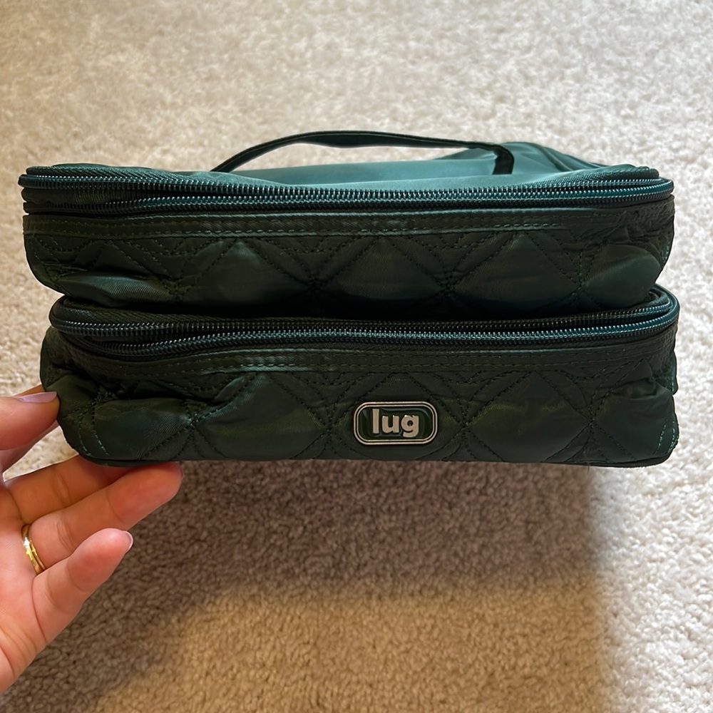 Lug green travel bag two compartments makeup brushes holder and stretchy straps